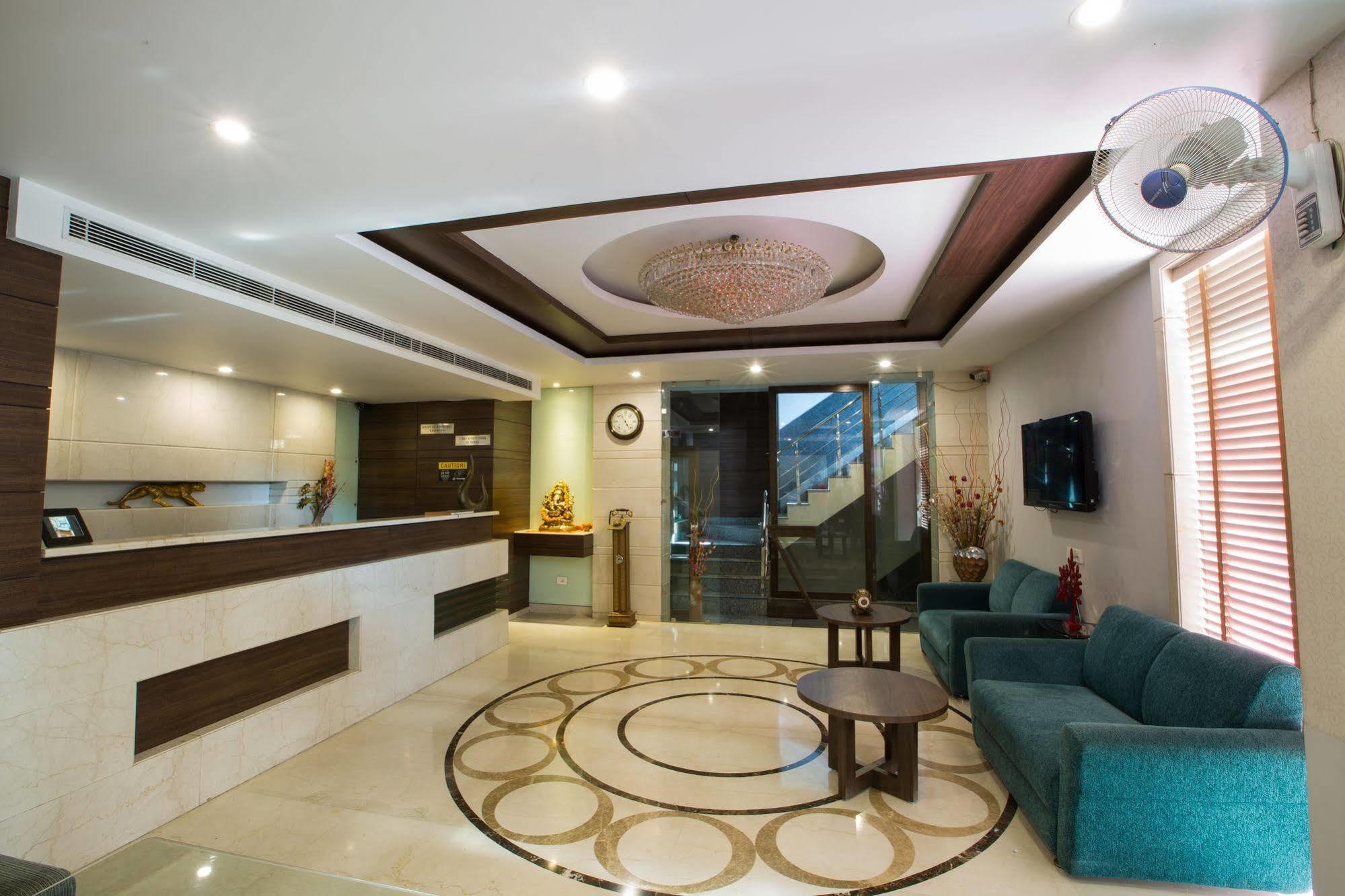Hotel Narula's Aurrum Amritsar Exterior foto