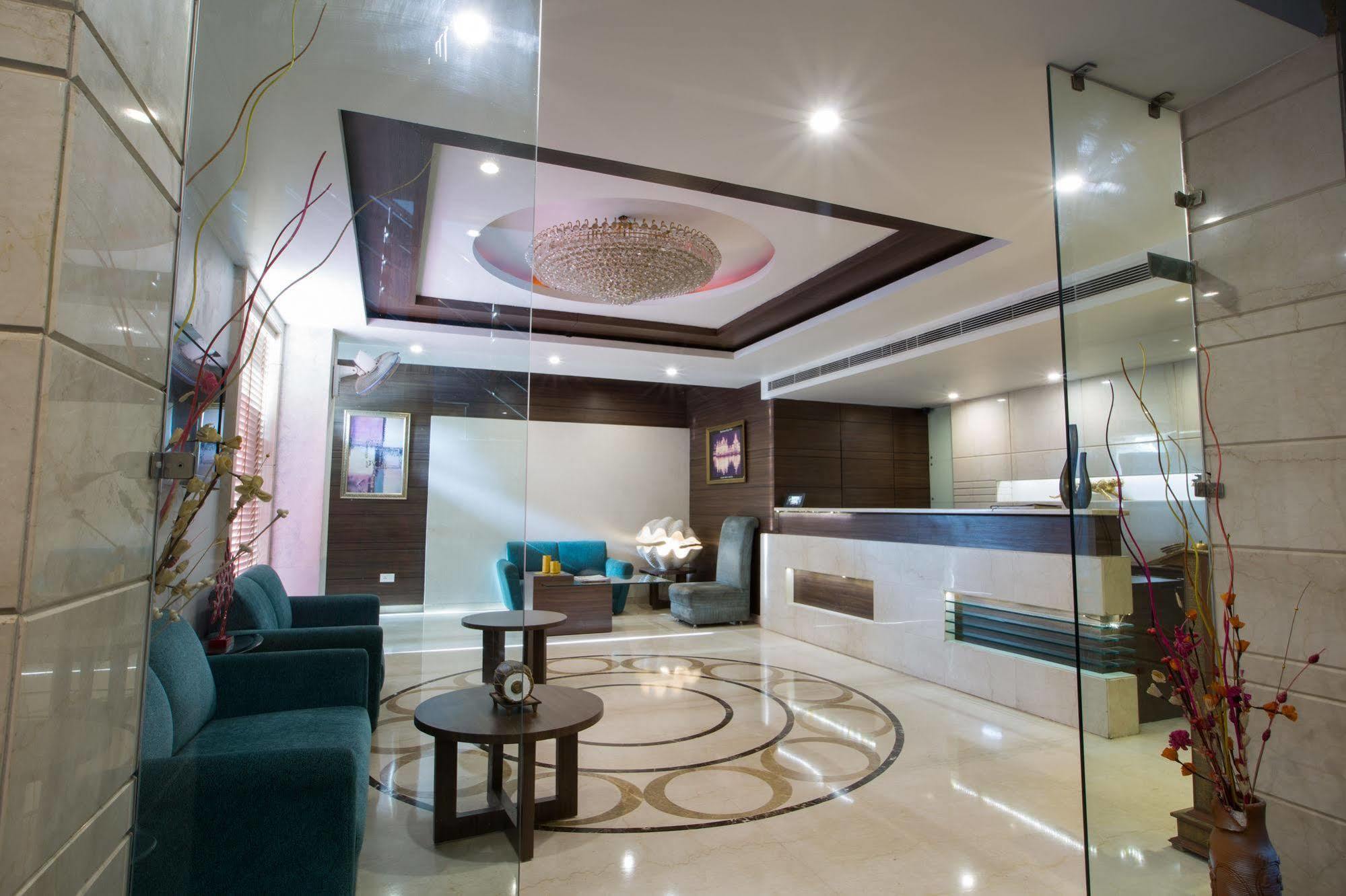 Hotel Narula's Aurrum Amritsar Exterior foto